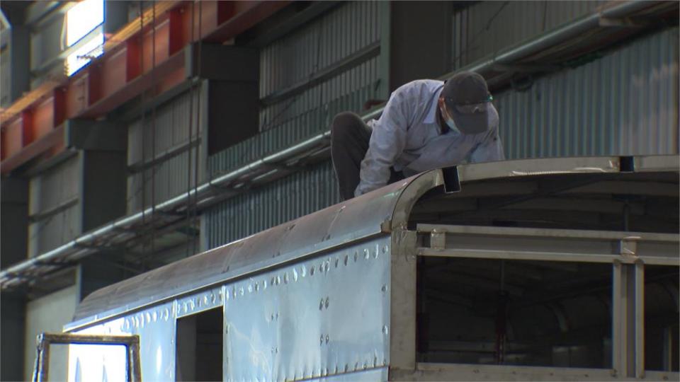 「一日台鐵人，終身台鐵魂！」　8旬退休司機轉換跑道修火車