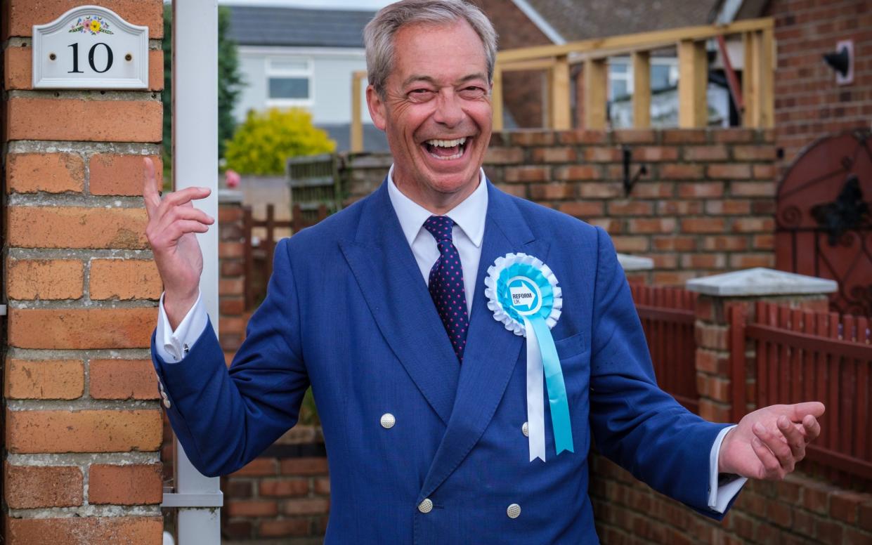 Nigel Farage campaigns in Jaywick, Essex, in the final hours before polls close