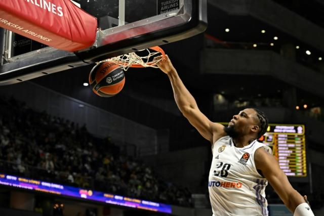 Cinco partidos a Yabusele y multas a Real Madrid y Partizan tras pelea