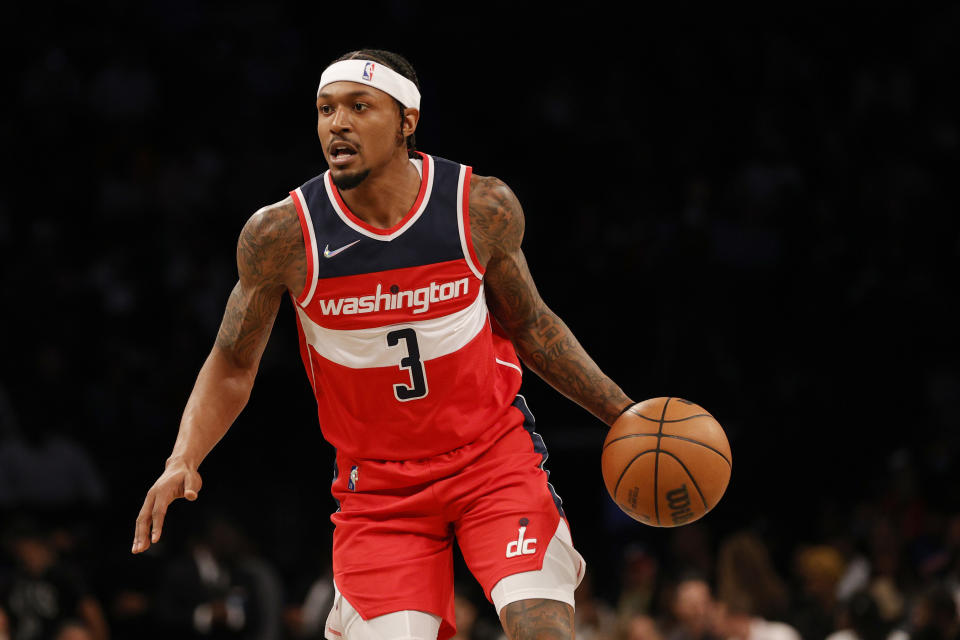 華盛頓巫師5年頂薪留下王牌Bradley Beal。（Photo by Sarah Stier/Getty Images）