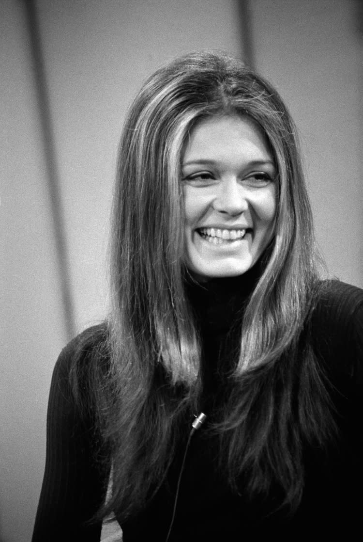 All Hail Gloria Steinem, Who Proved Feminists Can Kill It in Miniskirts and Leather Pants