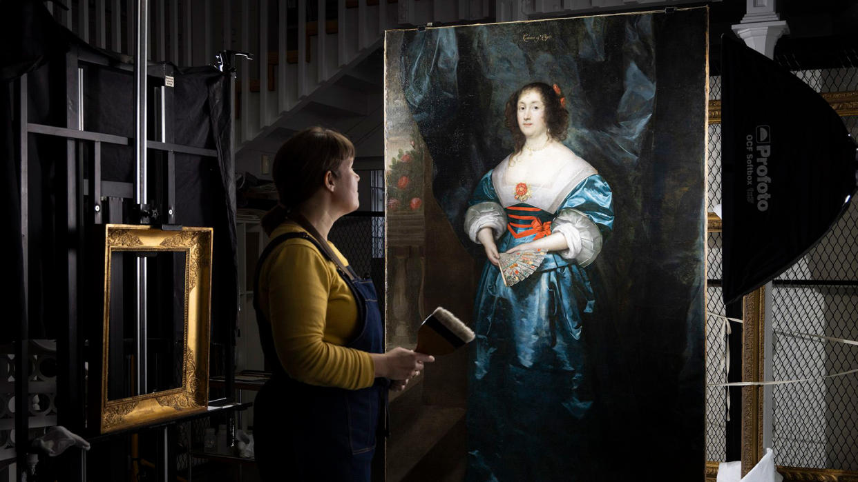  English Heritage conservation of Diana Cecil portrait. 