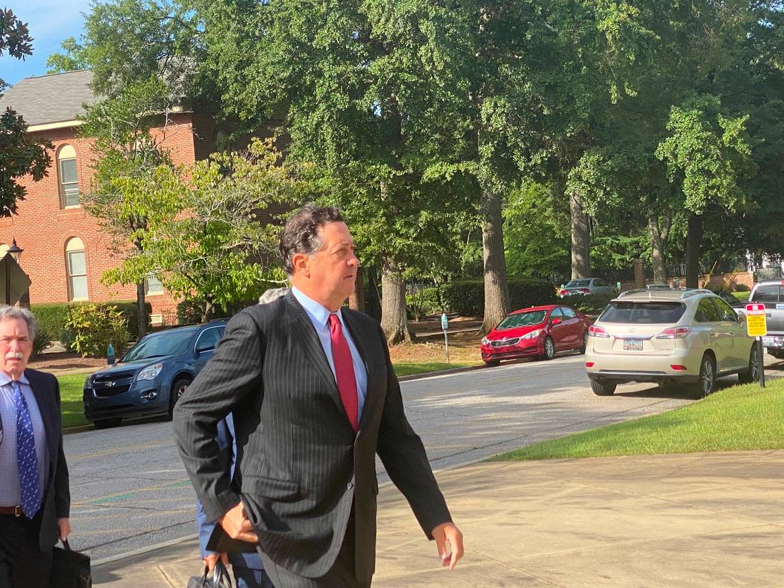 Jeffrey Benjamin, a former senior executive vice president for Westinghouse Electric Corp., walks into Columbia’s Matthew J. Perry Jr. Courthouse on Tuesday, Aug. 31, 2021.