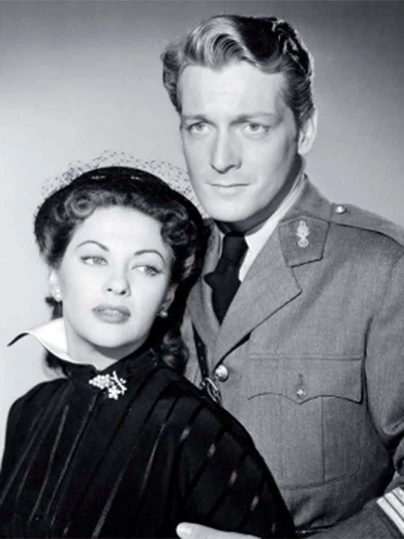 Yvonne De Carlo y Carlos Thompson