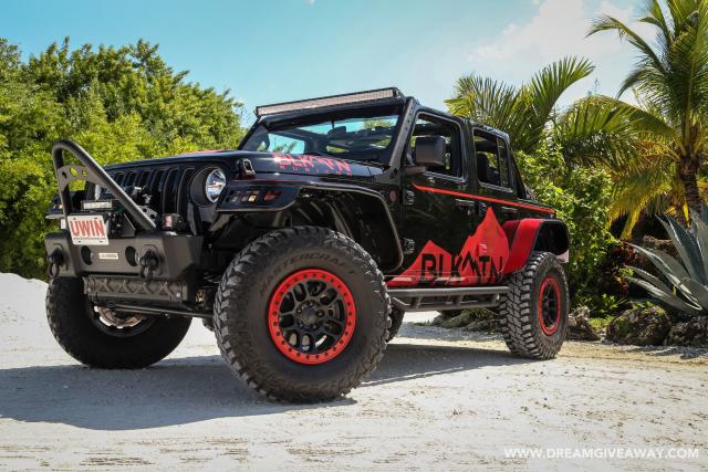 Dennis Collins' BLKMTN Jeep Is The King Of The (OFF) Road