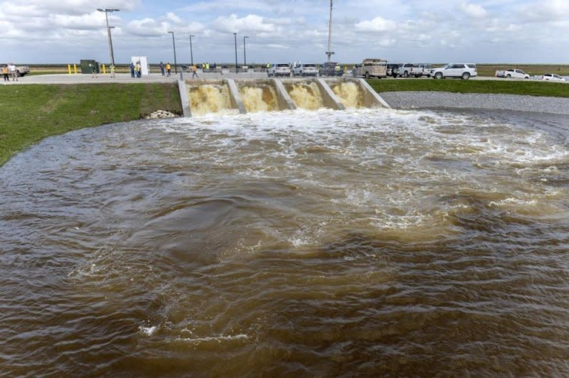 Florida officials in January opened the floodgates to fill the first cell of a 6,500-acre Everglades Agricultural Area storm water treatment system to help protect the Everglades and nearby communities, while improving local water quality. Photo by Cristobal Herrera-Ulashkevich/EPA-EFE