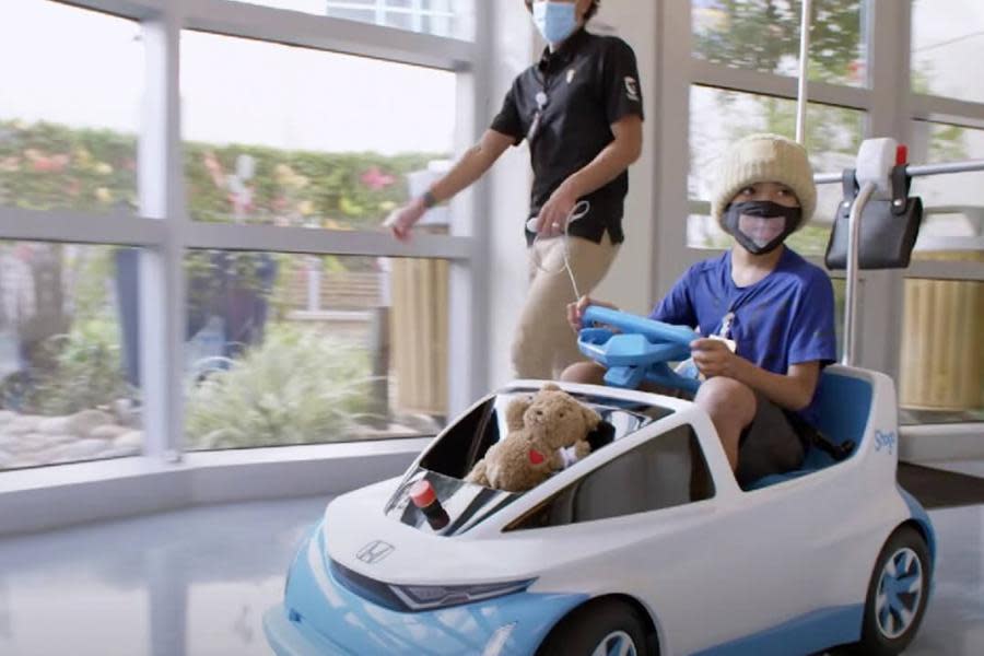 Honda está fabricando minicoches eléctricos para niños en hospitales