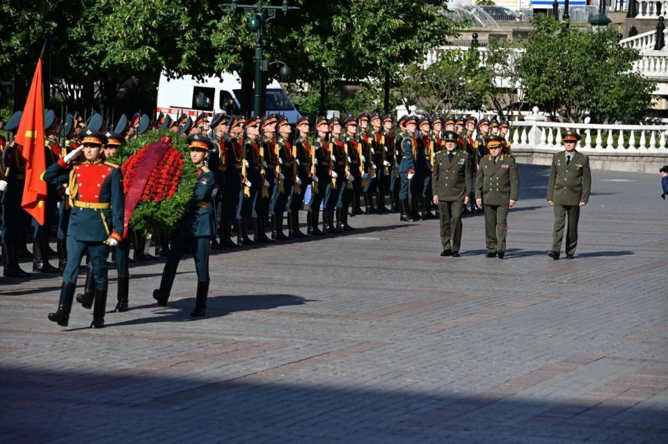 An Iranian delegation visited Russia's Command of Land Forces today. (Russian MoD photo)