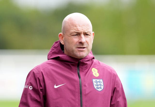 Lee Carsley in England training