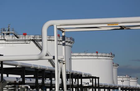 File Photo: Crude oil tanks at Kinder Morgan's terminal are seen in Sherwood Park, near Edmonton, Alberta, Canada November 13, 2016. REUTERS/Chris Helgren/File Photo