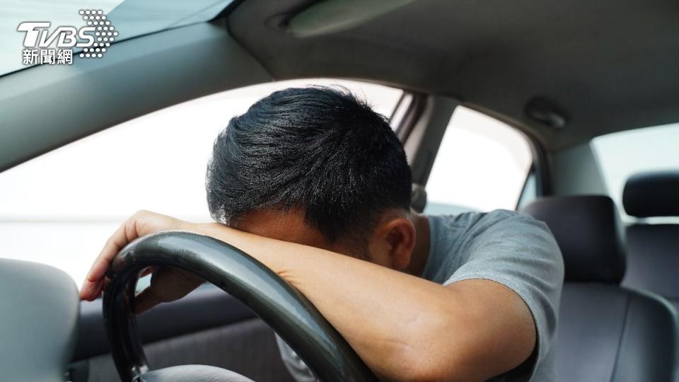 原PO親曝一家人出遊過夜的方式是睡車上。（示意圖，非當事人／shutterstock達志影像）