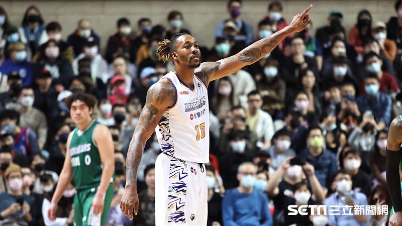 「魔獸」霍華德（Dwight Howard）對戰台啤英熊力求3連勝。（資料圖／記者劉彥池攝影）