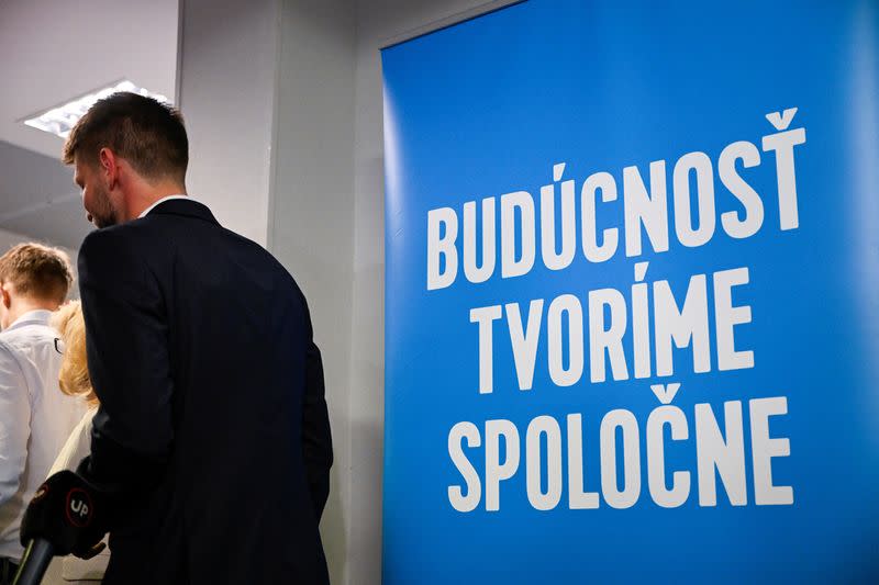 Slovakia holds early parliamentary election