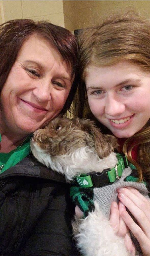 Jayme Closs, at right, and her aunt Jennifer Smith