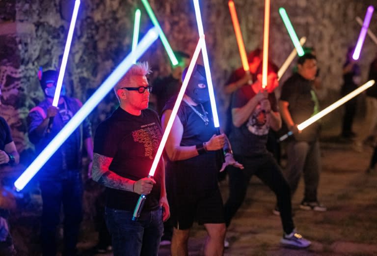 Members of the Jedi Knight Academy (JKAMX) train in a Mexican park (CARL DE SOUZA)