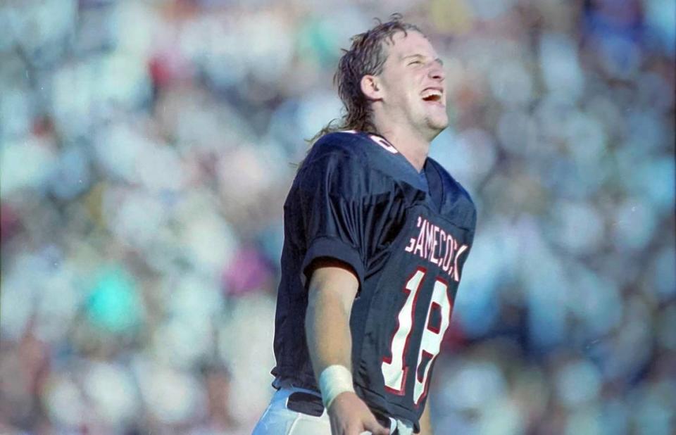 QB Steve Taneyhill and South Carolina defeated Tennessee 24-23 at Williams-Brice Stadium on Oct. 31, 1992, the Gamecocks’ first season playing football in the SEC. Pam Royal/The State file photo