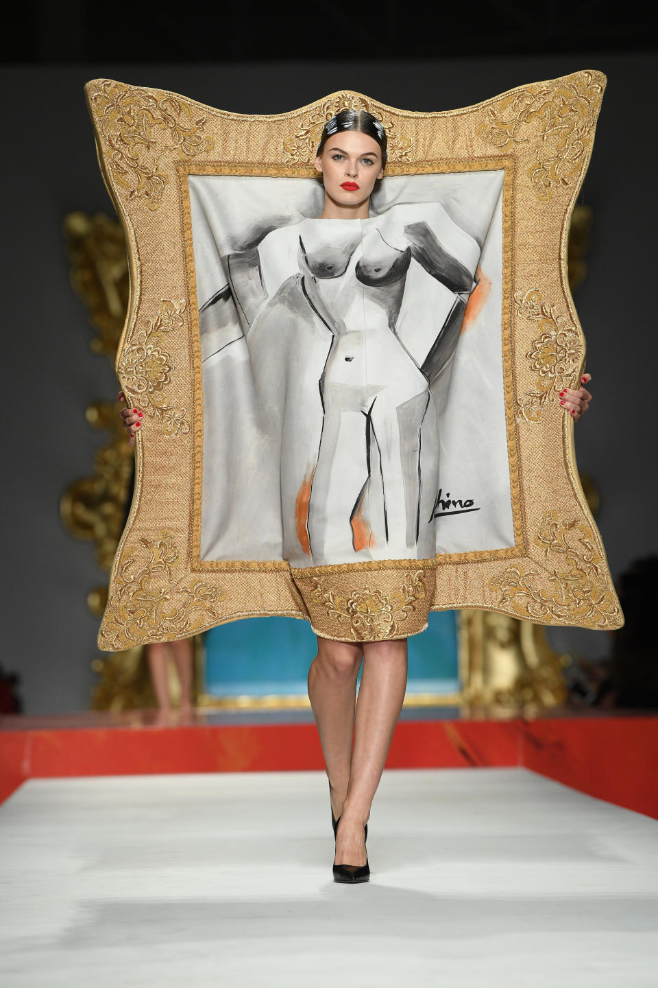 Moschino 2020 runway show