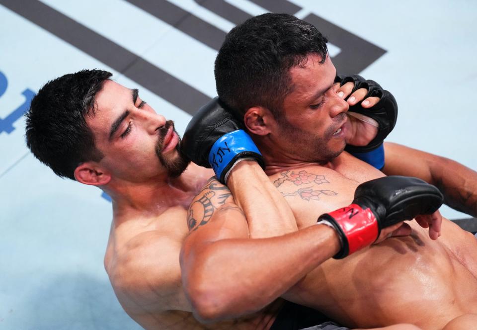 Jesus Aguilar and Erisson Ferreira fought a flyweight bout Tuesday.