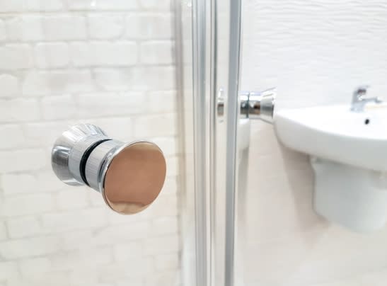 房東一度以浴室發霉為由，討20萬元裝修費。（示意圖／pixabay）