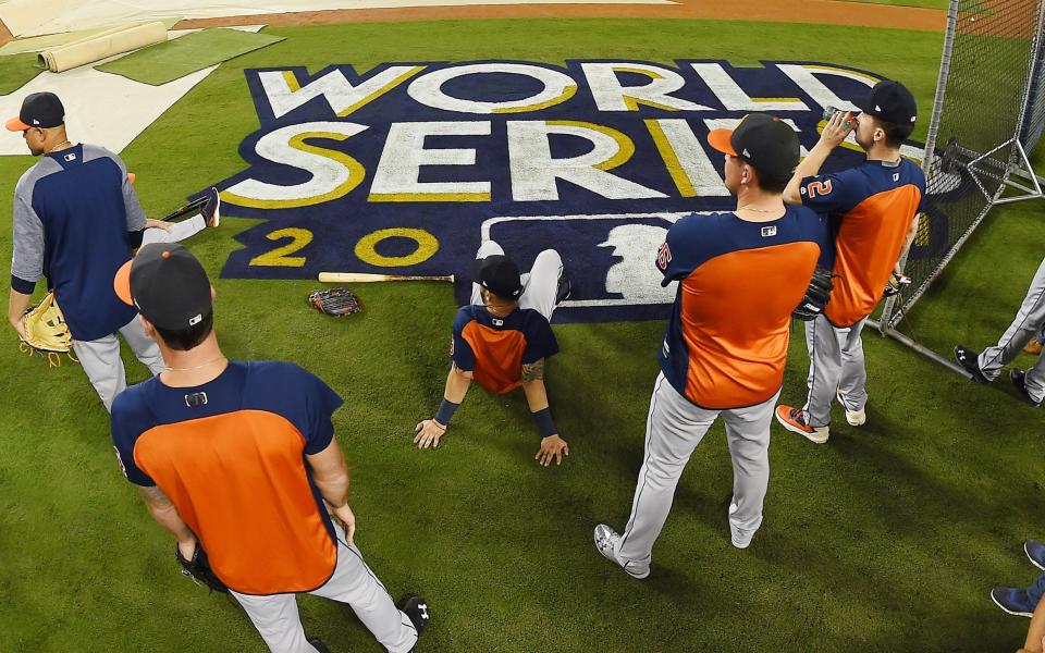Ready or hot: the Houston Astros go through lat-minute preparations in LA - USA Today Sports
