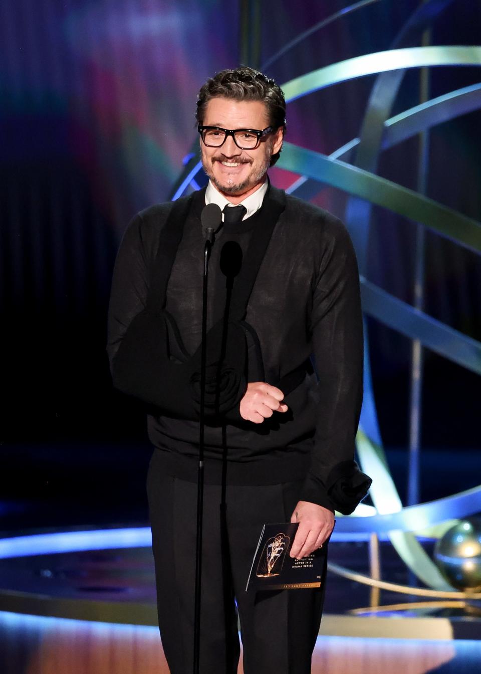 Pedro Pascal in Valentino