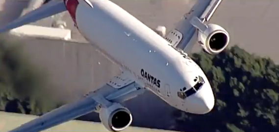 A Qantas plane was forced to land in Singapore urgently due to technical faults yesterday. Source: 7 News