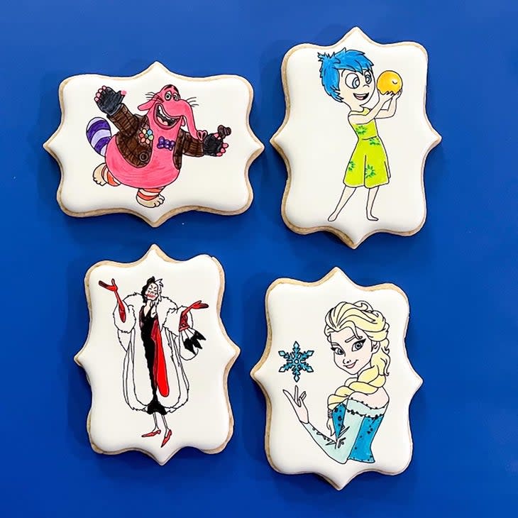 <span class="article__caption">The hand-painted cookies Justin made for Brittany before her races.</span> (Photo: Justin Charboneau)