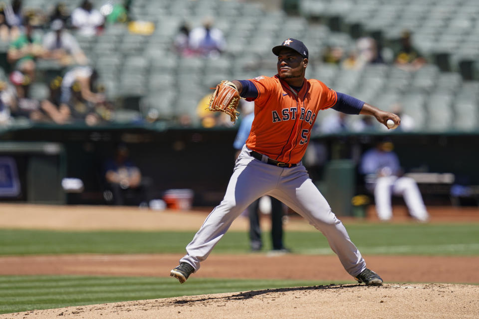 Houston Astros' Framber Valdez (59) pitches against the Oakland Athletics during the first inning of a baseball game in Oakland, Calif., Saturday, July 9, 2022. (AP Photo/Godofredo A. Vásquez)