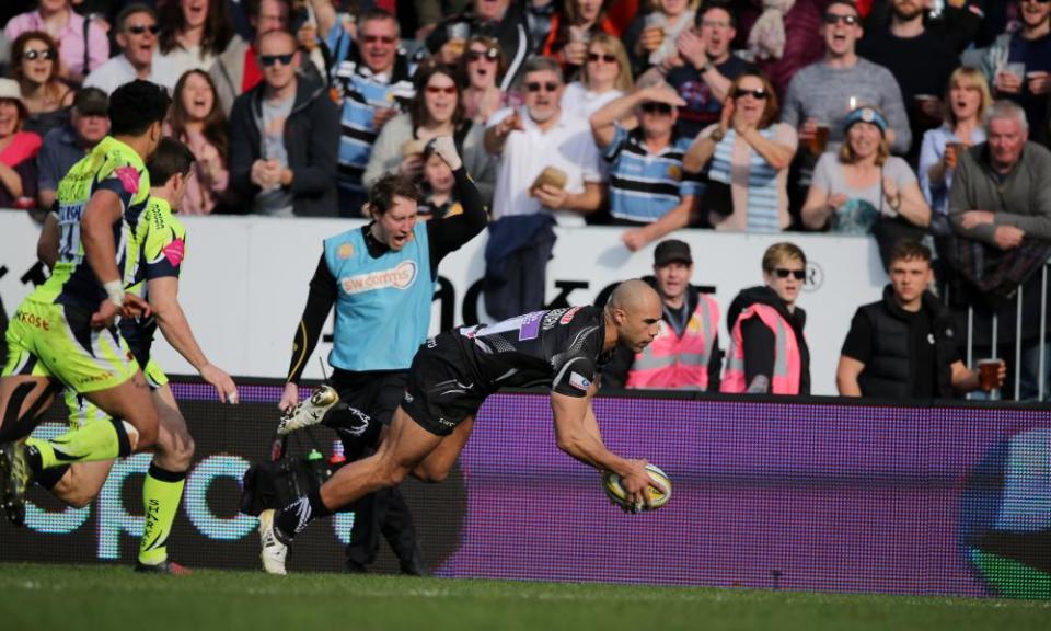 Olly Woodburn touches down for Exeter Chiefs on their way to victory against Sale. 