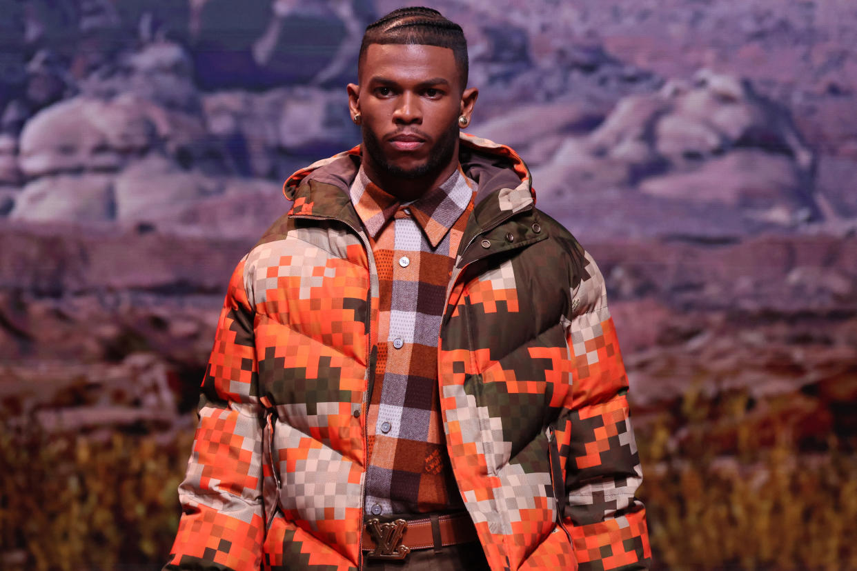 Shilo Sanders, the son of US football star Deion Sanders, presents a creation for the Louis Vuitton Menswear Ready-to-wear Fall-Winter 2024/2025 collection as part of the Paris Fashion Week, in Paris on January 16, 2024. (Photo by ALAIN JOCARD / AFP) (Photo by ALAIN JOCARD/AFP via Getty Images)