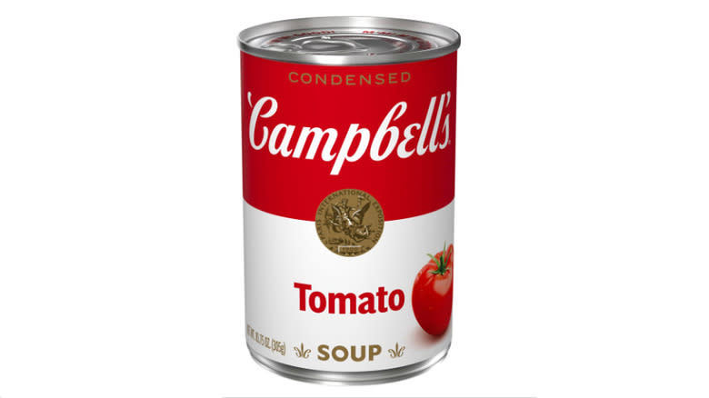 can of tomato soup