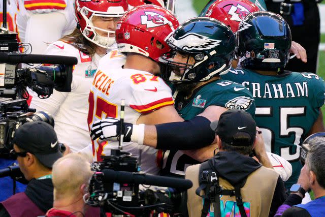 Travis Kelce, Jason Kelce Share Emotional Embrace With Mom On Field At Super  Bowl