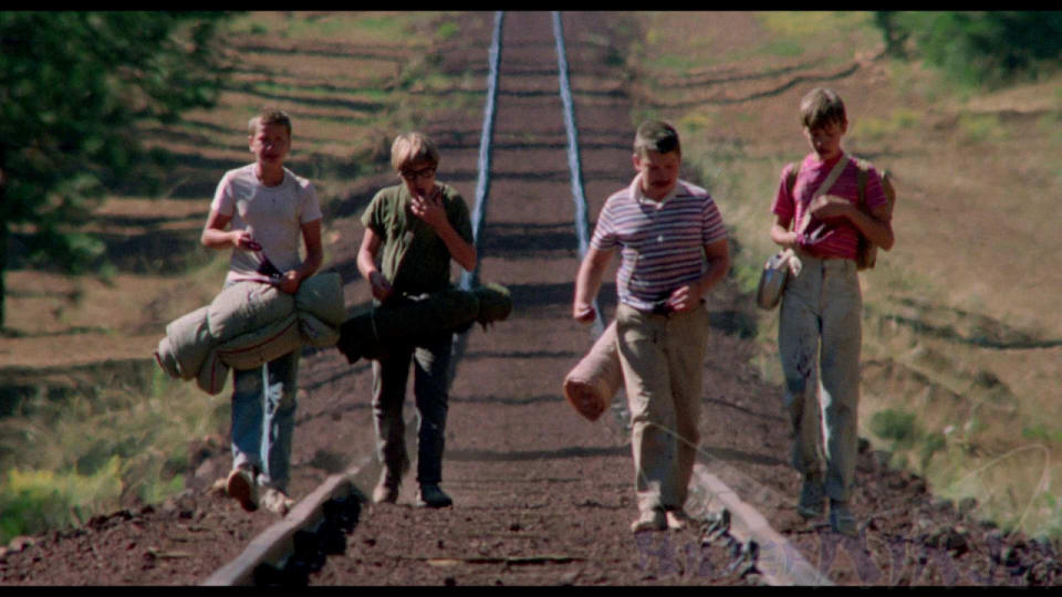 Stand by Me (1986): Mike, Lucas, Dustin y Will son los nombres de los personajes de Stranger Things pero tienen casi todas las características similares a los de este inolvidable filme dirigido por Rob Reiner.