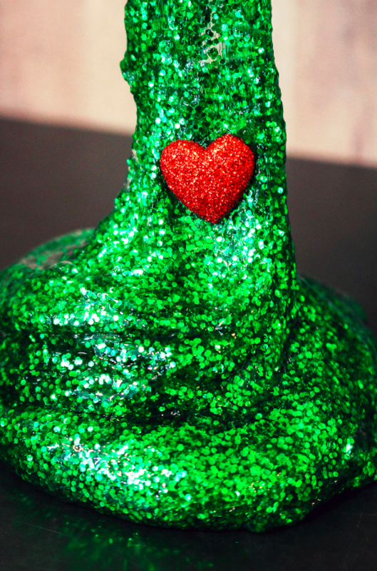 <p>I Heart Arts ‘n Crafts</p><p>Your child’s heart will grow two times the size if you help them mix up a batch of this green slime inspired by one of the most famous Christmas characters around. Get the recipe at <em><a href="https://www.iheartartsncrafts.com/grinch-slime-recipe/" rel="nofollow noopener" target="_blank" data-ylk="slk:I Heart Arts ‘n Crafts;elm:context_link;itc:0;sec:content-canvas" class="link rapid-noclick-resp">I Heart Arts ‘n Crafts</a></em>.</p>