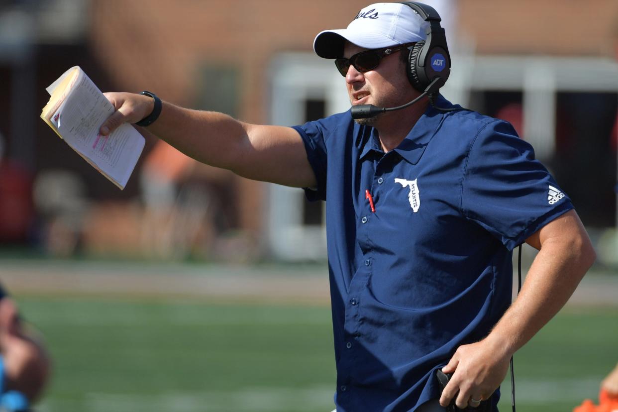 Sep 23, 2023; Champaign, Illinois, USA; Florida Atlantic Owls head coach Tom Herman during the fist half against the Illinois Fighting Illini at Memorial Stadium. Mandatory Credit: Ron Johnson-USA TODAY Sports