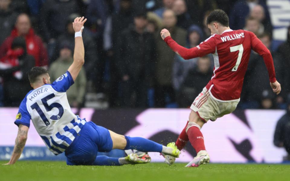 Jakub Moder (L) Neco Williams (R) - Furious Nuno Espirito Santo asks 'does someone want Nottingham Forest to go down' after another VAR controversy