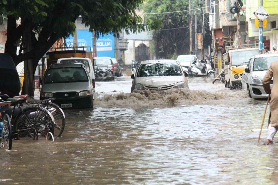 Photos: heavy rain havoc in Andhra Pradesh