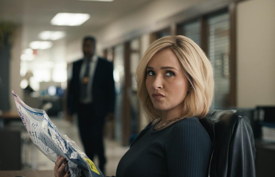 Hayden Panettiere is back in her "Scream 4" role as Kirby Reed, who's now an FBI agent on the hunt for a killer.