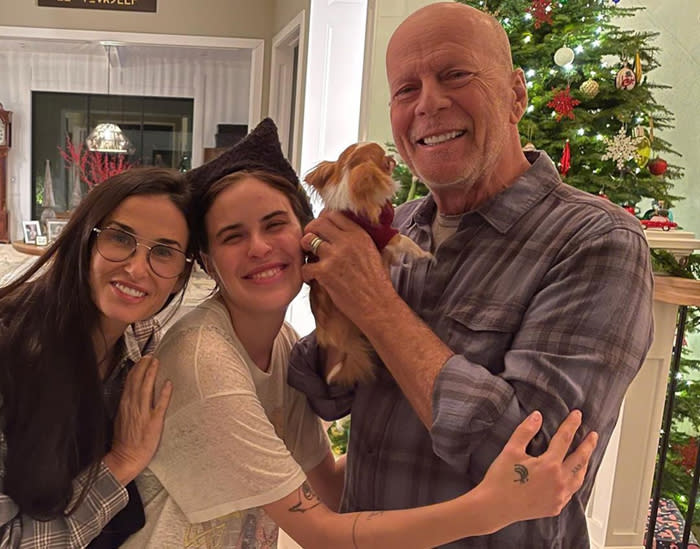 Bruce Willis y su familia adelantándose a la Navidad