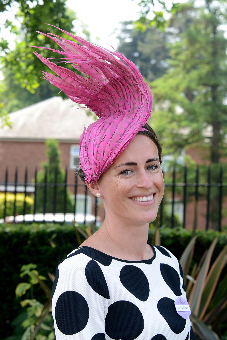 Hot pink swoop