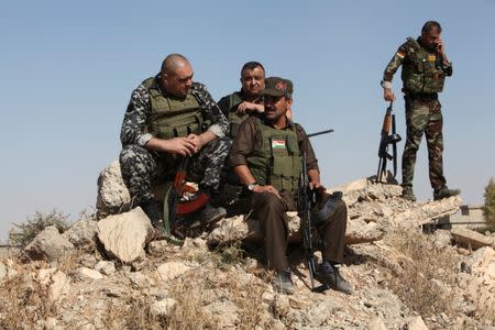 Kurdish Peshmarga forces are seen near Altun Kupri, between Kirkuk and Erbil, Iraq October 20, 2017. REUTERS/Azad Lashkari