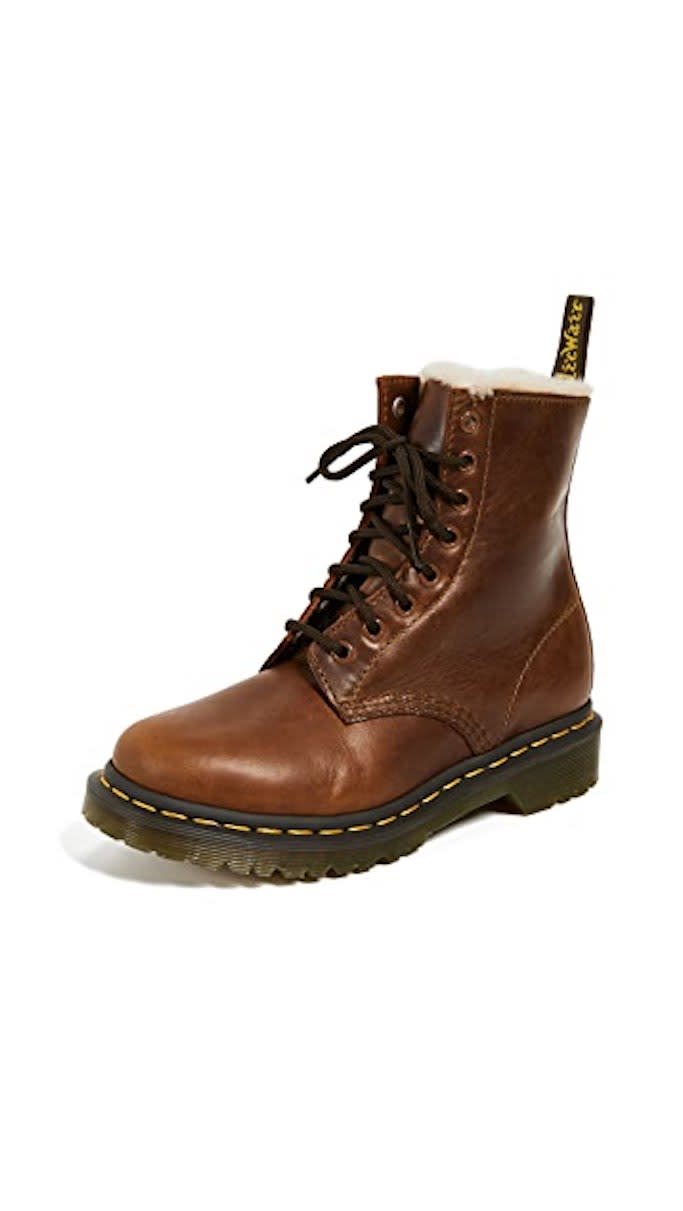 Dr.-Martens-1460-Serena-Boots