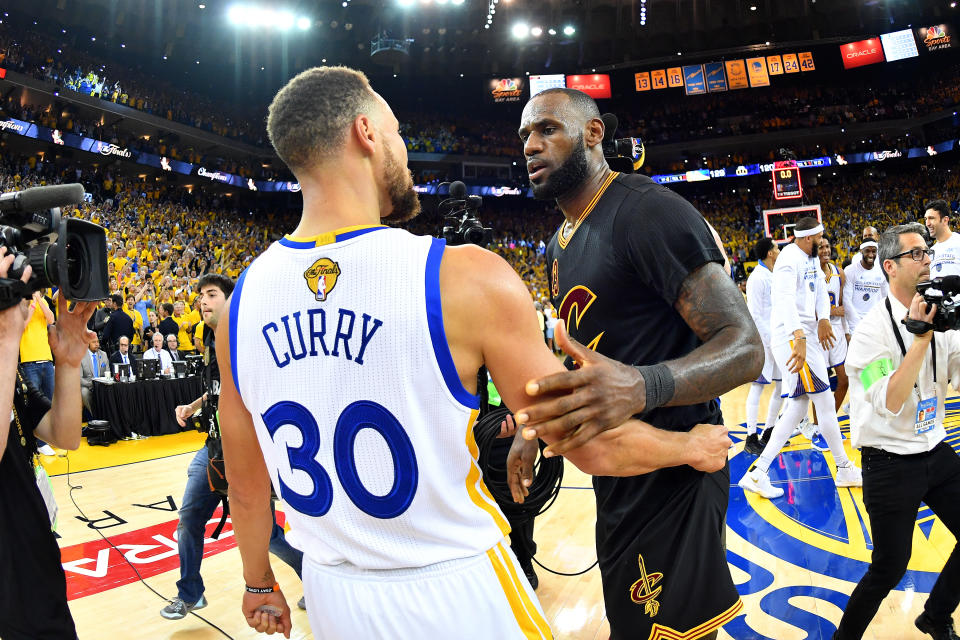 The team-building philosophies of LeBron James and Stephen Curry clashed on Thursday. (Getty Images) 