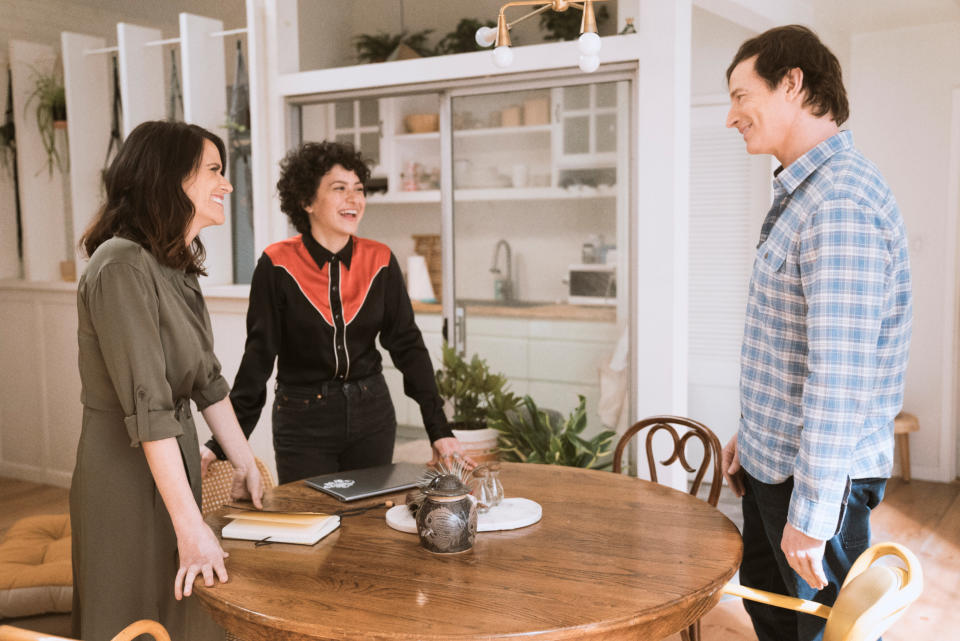 Amy Landecker, Alia Shawkat, and Huebel in Season 4 of <em>Transparent</em>. (Photo: Amazon)