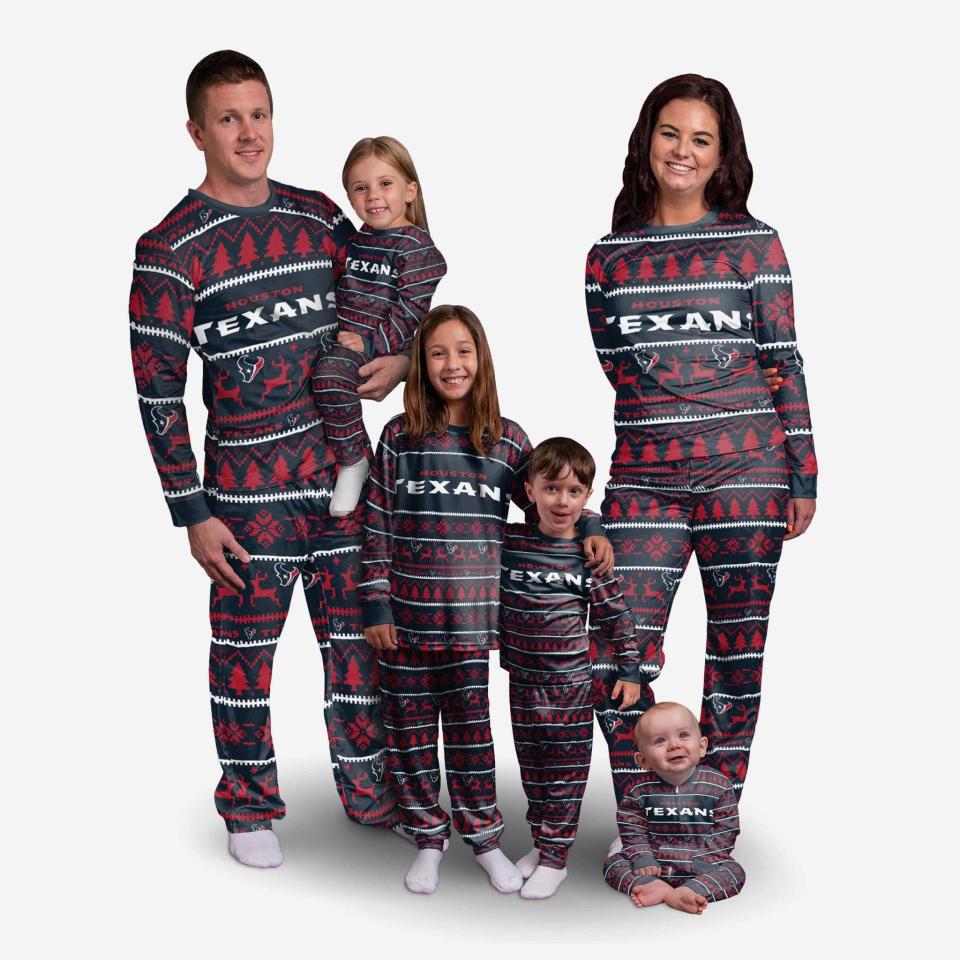<p><a href="https://go.redirectingat.com?id=74968X1596630&url=https%3A%2F%2Fwww.foco.com%2Fproducts%2Fhouston-texans-family-holiday-pajamas&sref=https%3A%2F%2Fwww.countryliving.com%2Fshopping%2Fg4956%2Fmatching-family-christmas-pajamas%2F" rel="nofollow noopener" target="_blank" data-ylk="slk:Shop Now;elm:context_link;itc:0;sec:content-canvas" class="link ">Shop Now</a></p><p>Sports Family Holiday Pajamas</p><p>foco.com</p><span class="copyright">Foco</span>