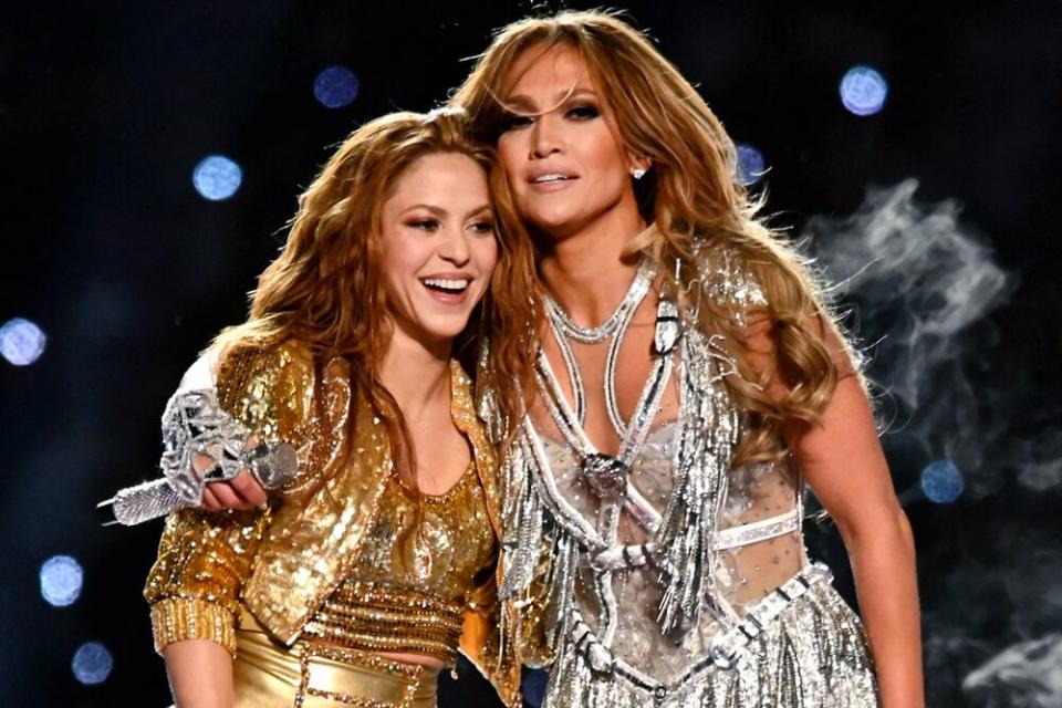 Shakira (L) and Jennifer Lopez during the 2020 Super Bowl halftime show | Kevin Mazur/WireImage