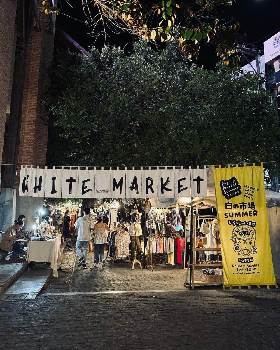 White Market 白色市集。圖片來源：IG@naaxuan