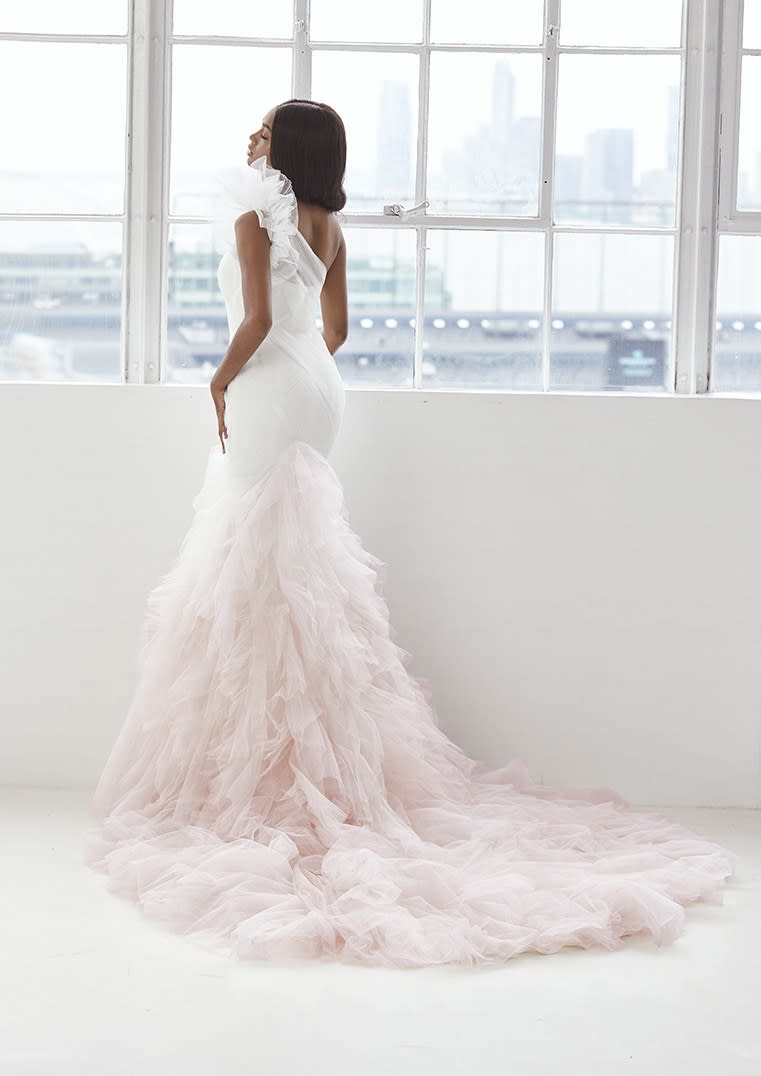 <cite class="credit">Photo courtesy of Pronovias</cite>