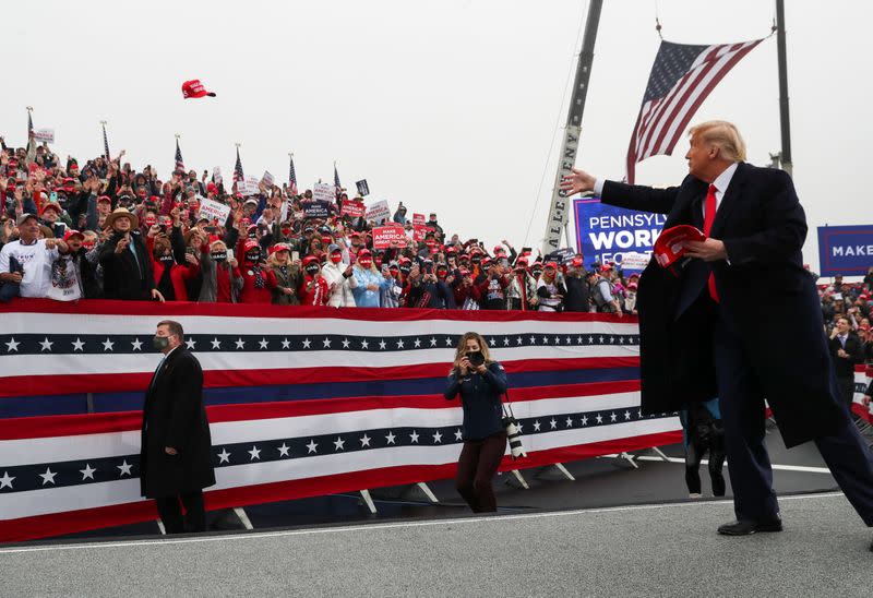 El presidente de Estados Unidos, Donald Trump, durante un mitin de campaña, en Lititz, Pensilvania