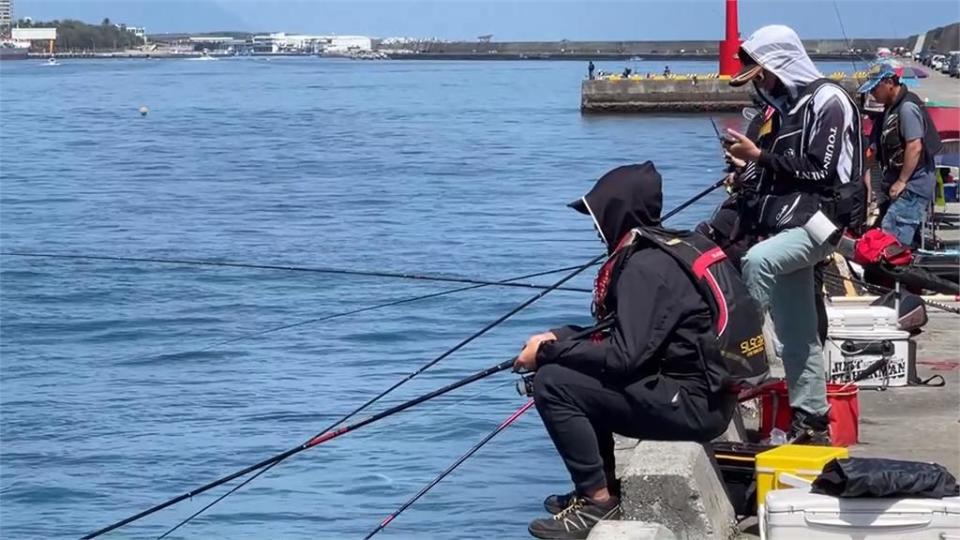 花東海域享受釣魚樂趣！　海釣漁獲種類多、轉賣賺外快